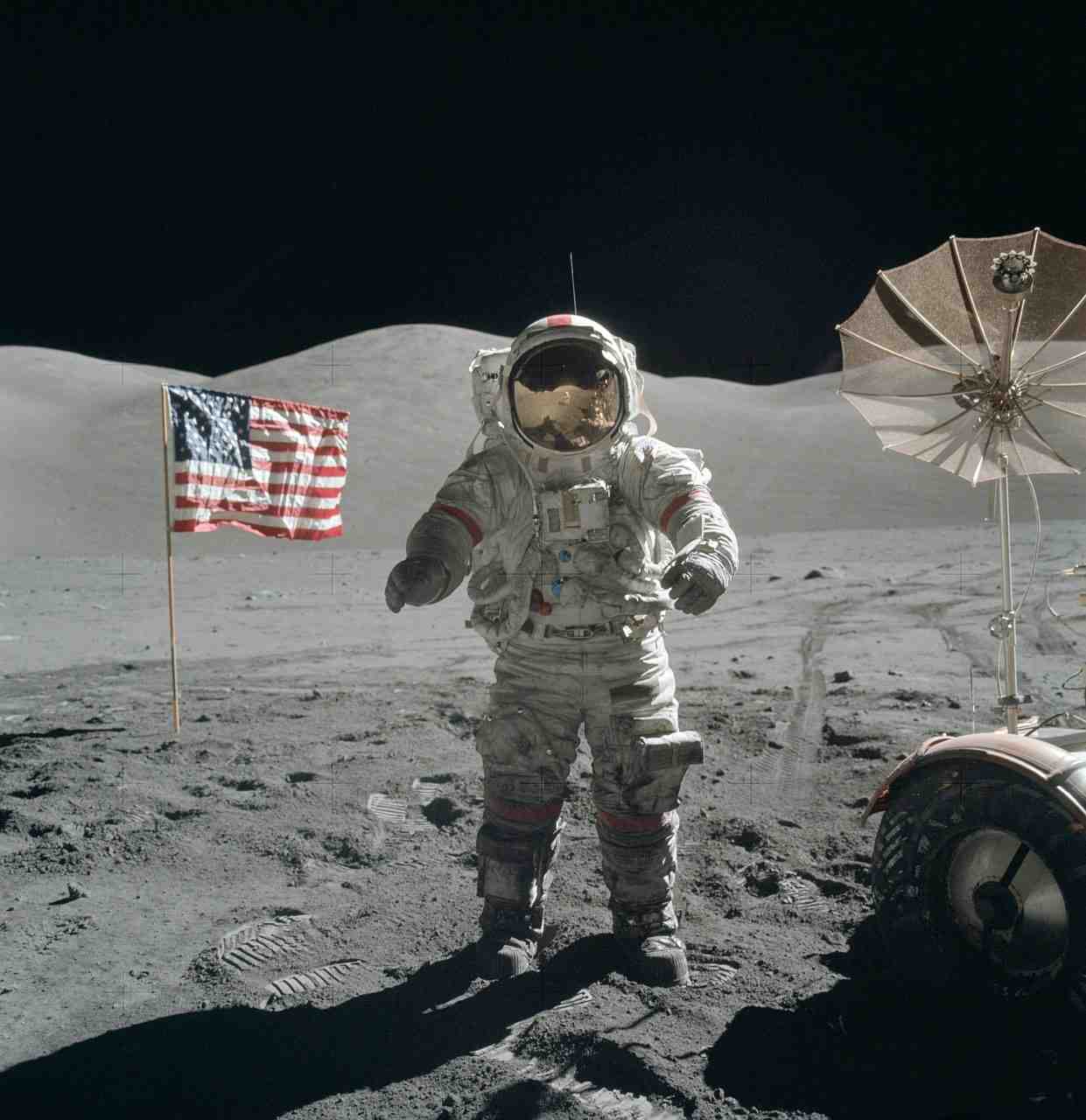 moon walk, astronaute, combinaison d'astronaute